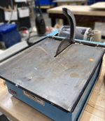 Trim saw