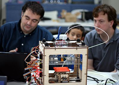 Mark tommy glenn makerbot.jpg