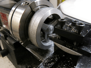 Facing the rim and hub