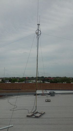 Antenna Clsoe up.jpg